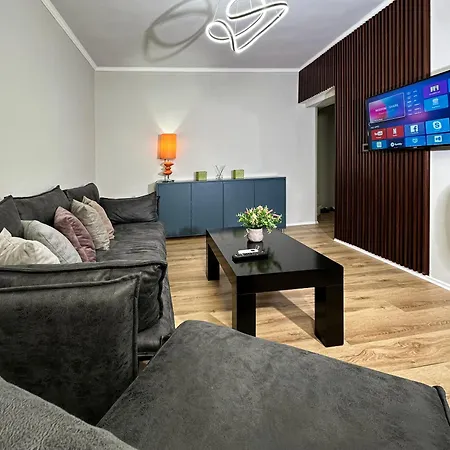 Select Apartment *